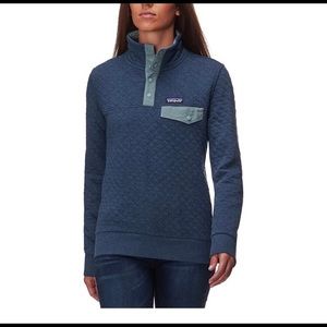 Kilted Patagonia pullover Color: Stone Blue